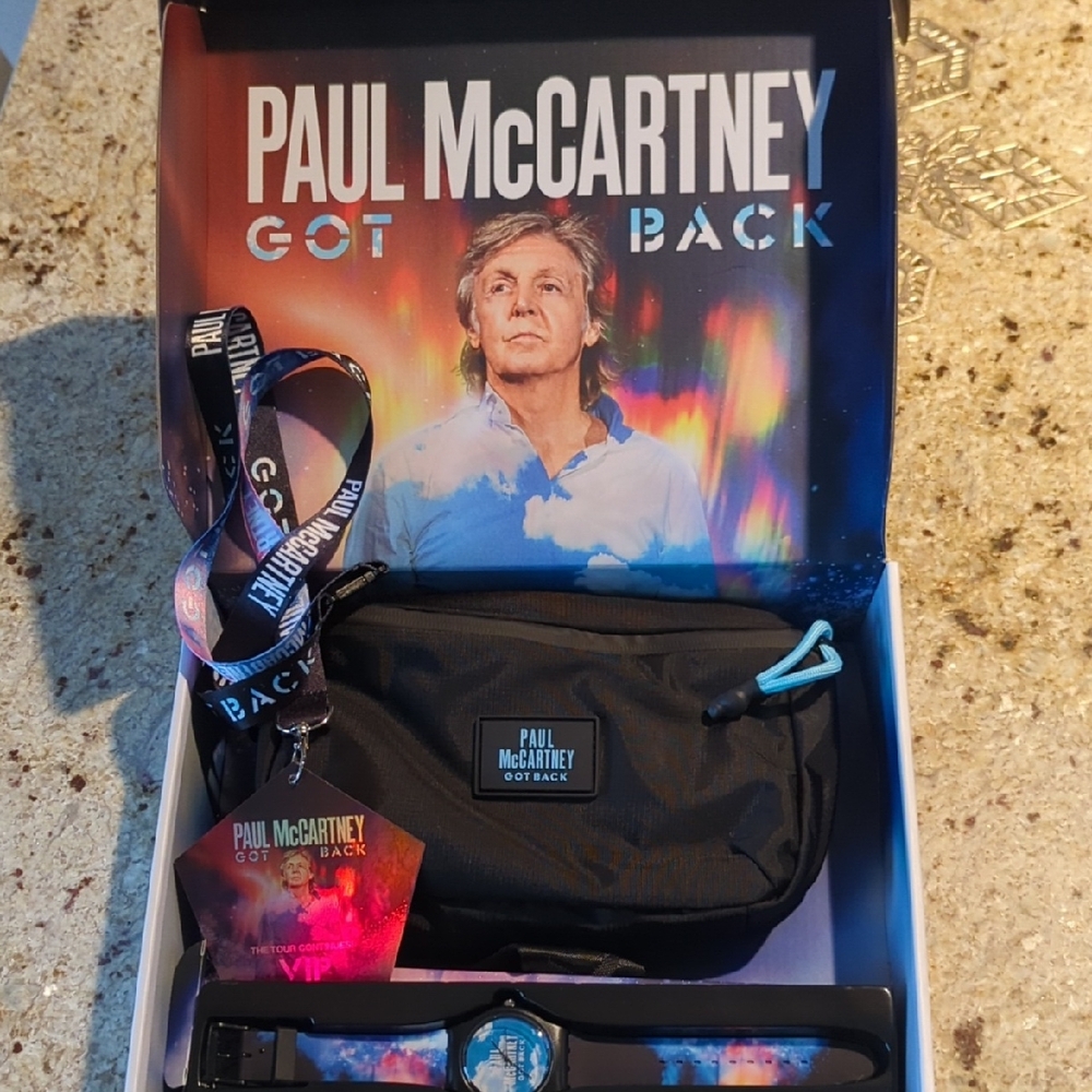 Paul McCartney Got Back Watch - Black and Blue